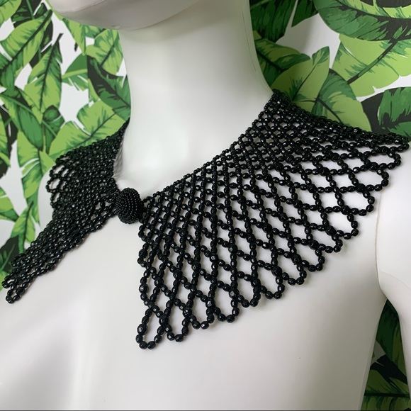 Retro Black Beaded Peter Pan Collar Necklace - Picture 2 of 6